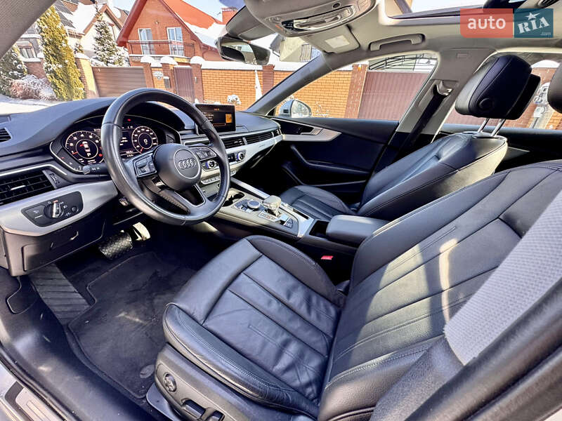 Седан Audi A4 2018 в Києві