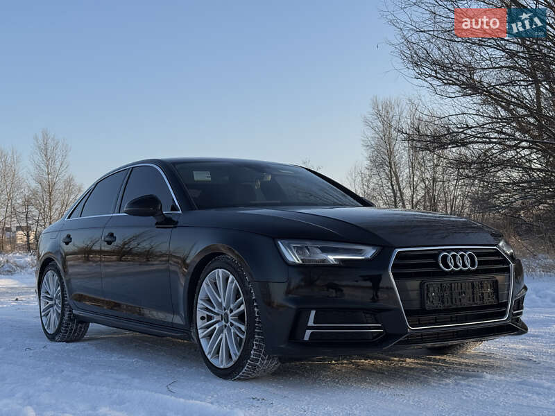 Седан Audi A4 2019 в Киеве