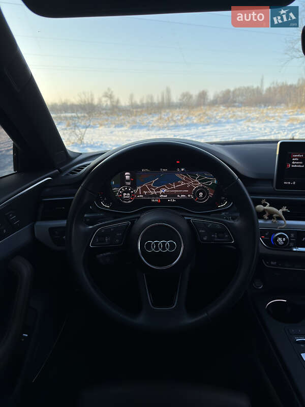 Седан Audi A4 2019 в Киеве