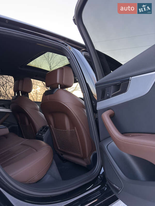 Седан Audi A4 2019 в Киеве
