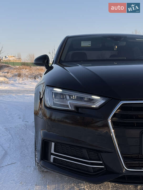 Седан Audi A4 2019 в Киеве