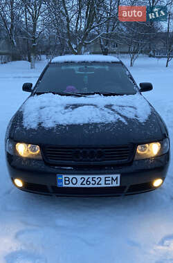 Седан Audi A4 1999 в Гусятині