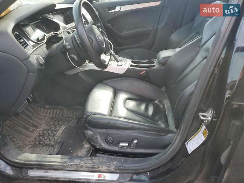 Седан Audi A4 2015 в Львові