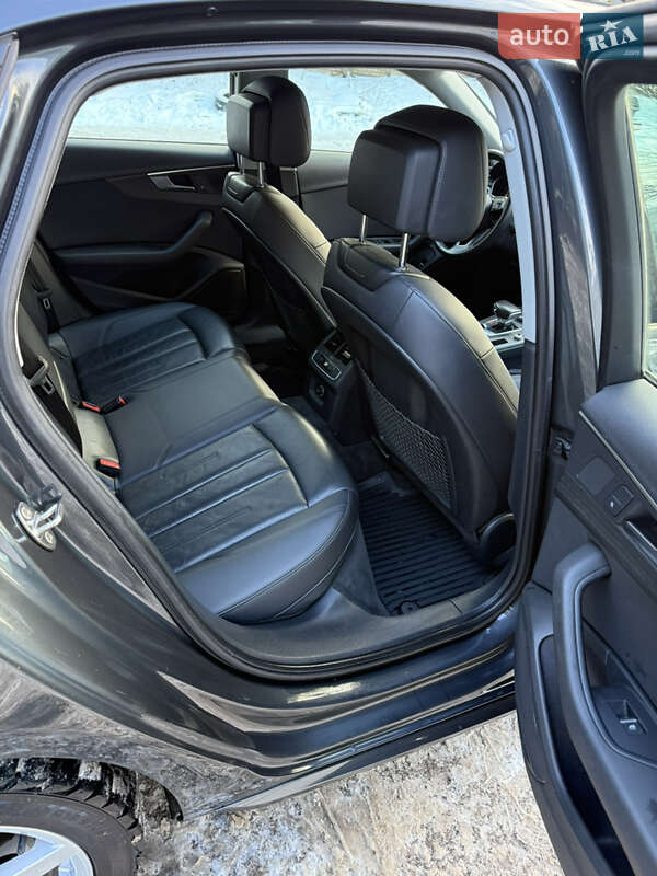 Седан Audi A4 2018 в Києві