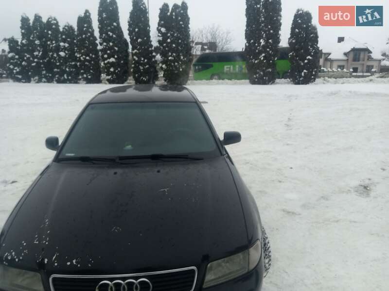 Универсал Audi A4 1998 в Дубно
