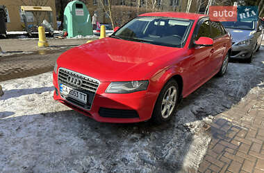 Седан Audi A4 2010 в Чайках
