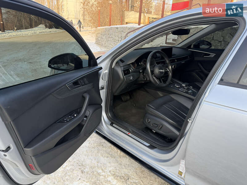 Седан Audi A4 2017 в Харкові