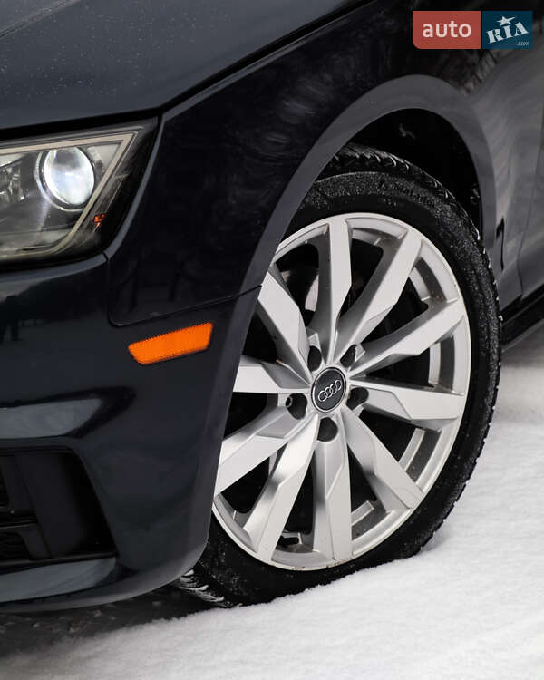 Седан Audi A4 2018 в Сумах