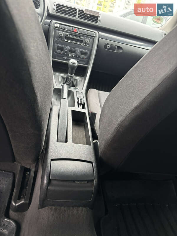 Универсал Audi A4 2003 в Львове