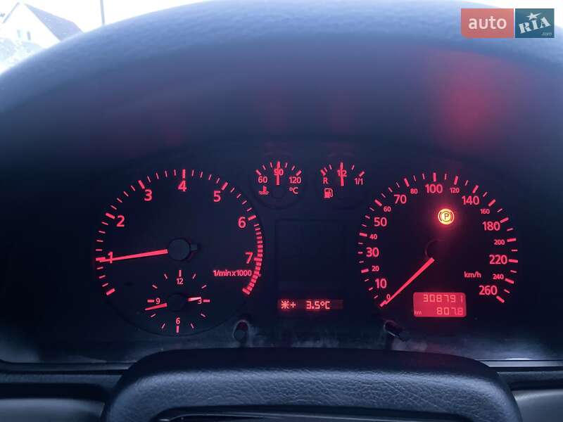Універсал Audi A4 1998 в Дрогобичі