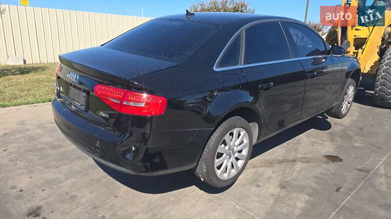 Седан Audi A4 2012 в Львові