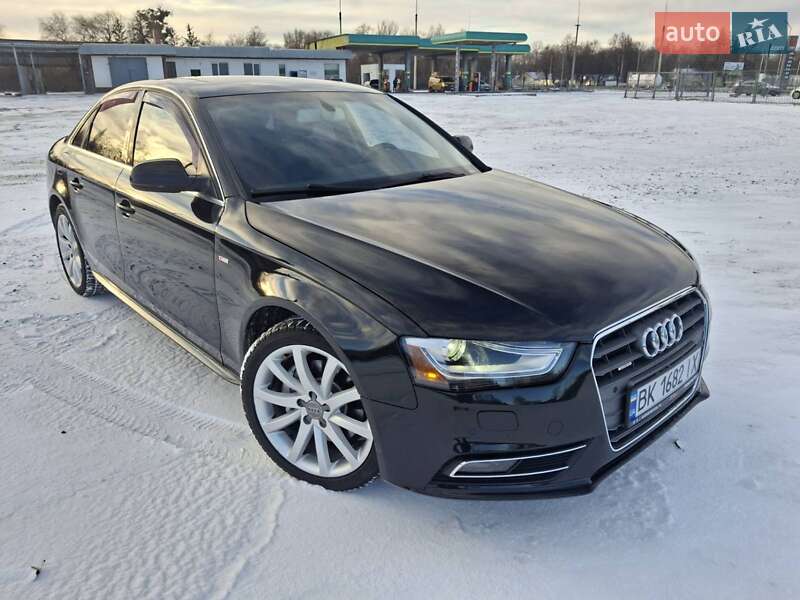 Седан Audi A4 2013 в Каменец-Подольском