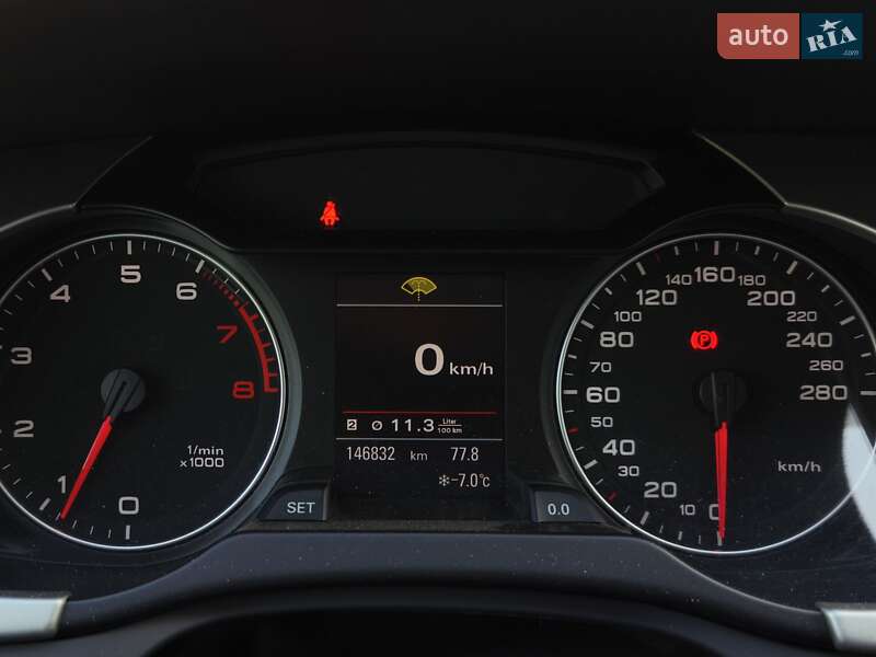 Седан Audi A4 2010 в Дніпрі