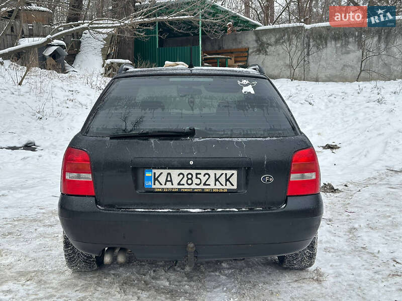 Универсал Audi A4 2000 в Киеве