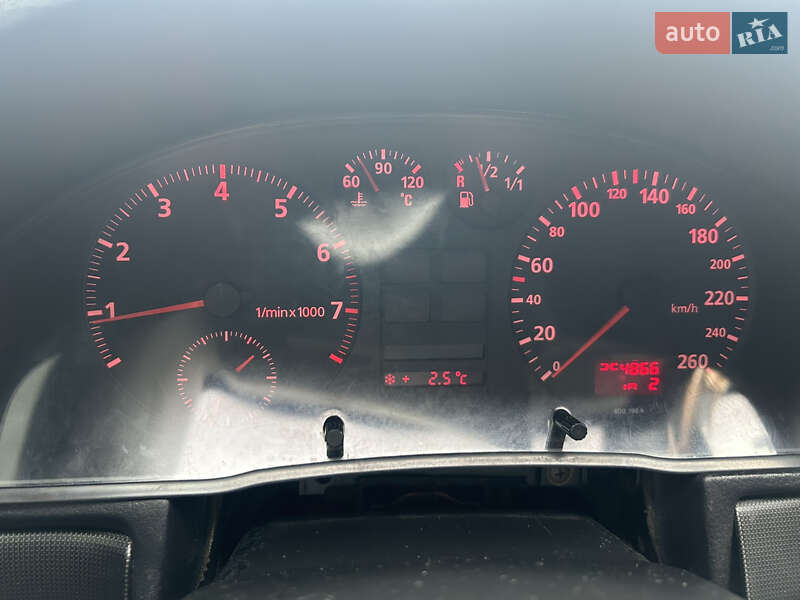 Седан Audi A4 1996 в Хмельницком
