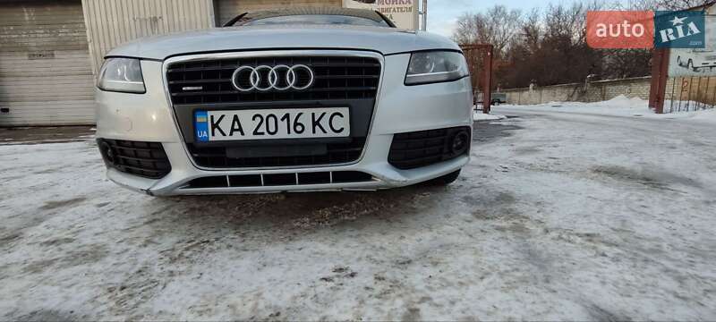 Седан Audi A4 2009 в Мироновке
