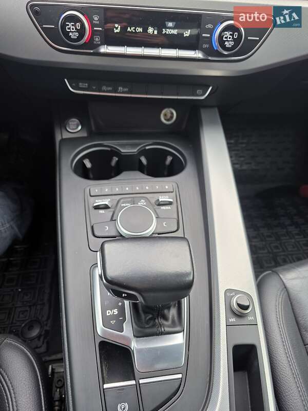Седан Audi A4 2017 в Харькове