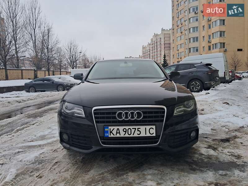 Седан Audi A4 2010 в Києві