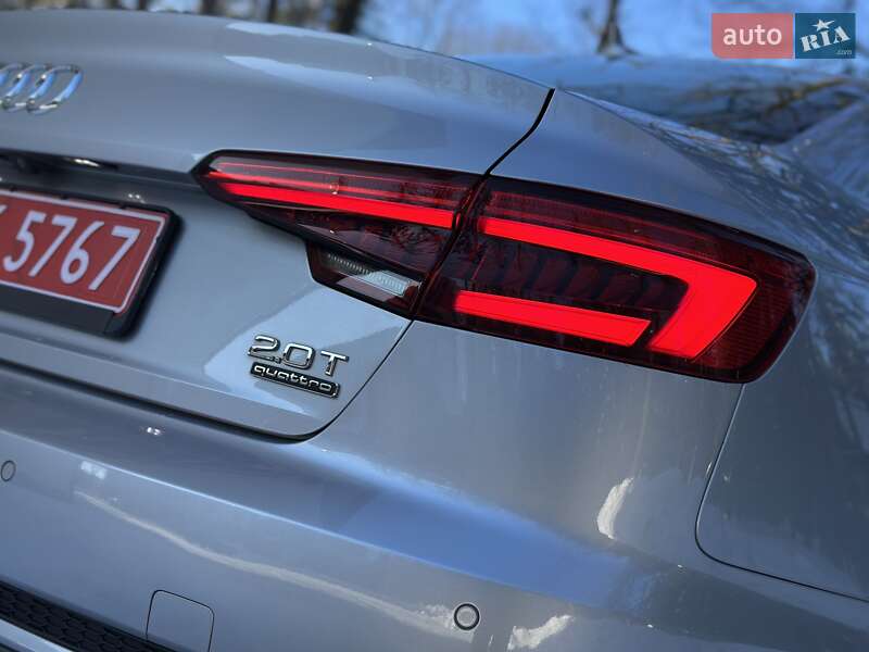 Седан Audi A4 2017 в Дрогобичі