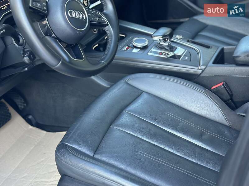 Седан Audi A4 2017 в Дрогобичі