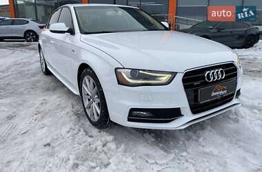 Седан Audi A4 2015 в Львові