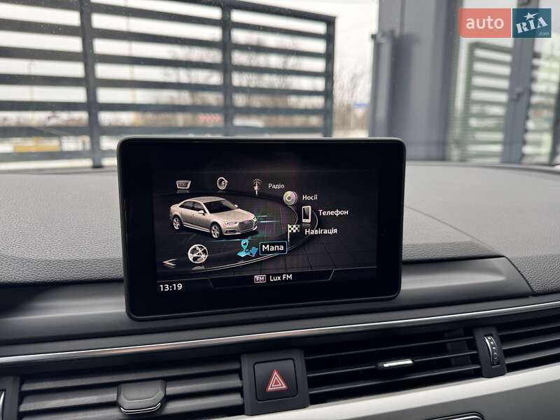Седан Audi A4 2020 в Рівному