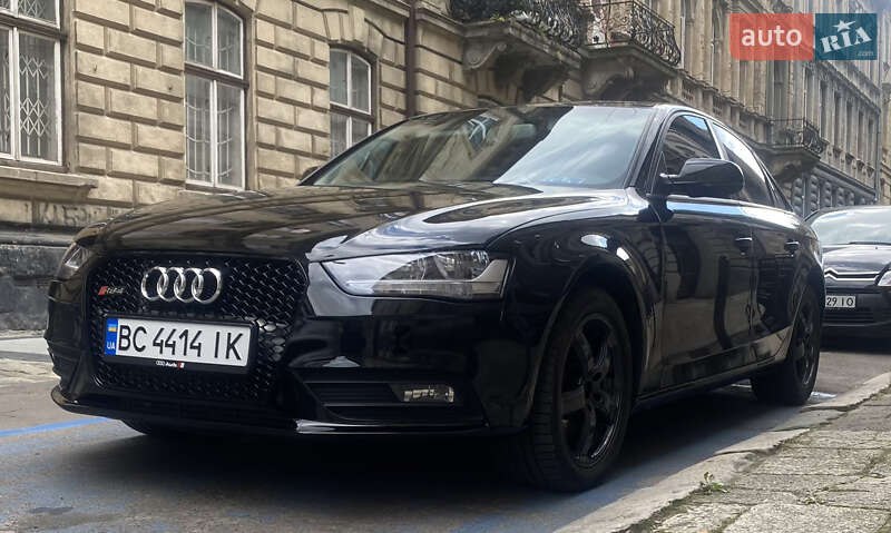 Седан Audi A4 2013 в Львове