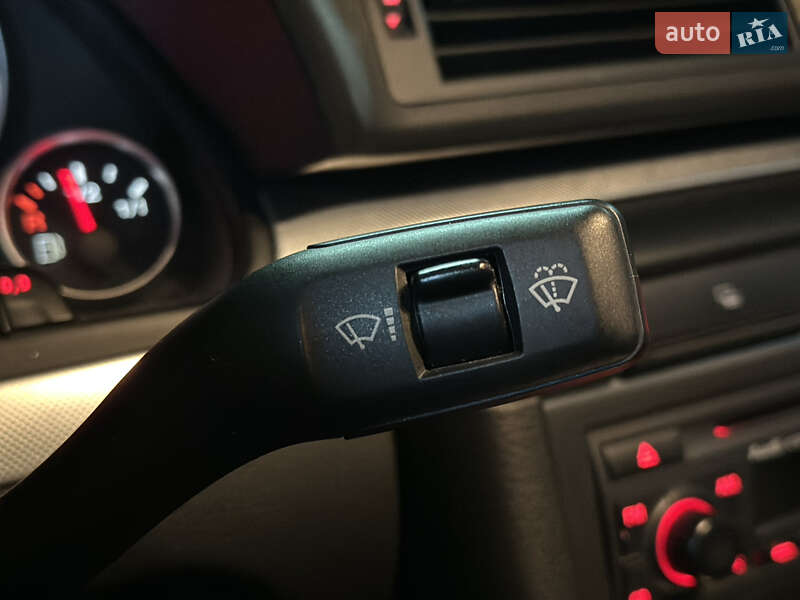 Седан Audi A4 2005 в Днепре