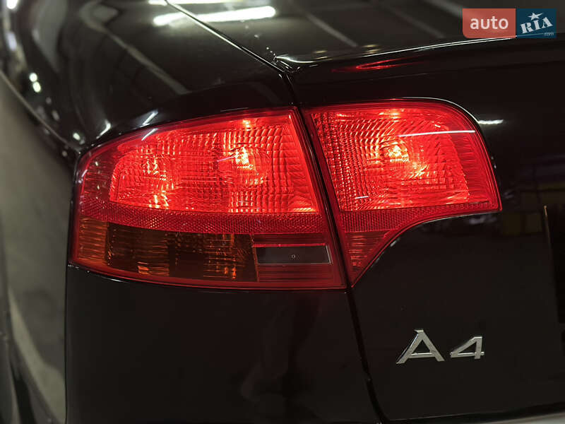 Седан Audi A4 2005 в Днепре