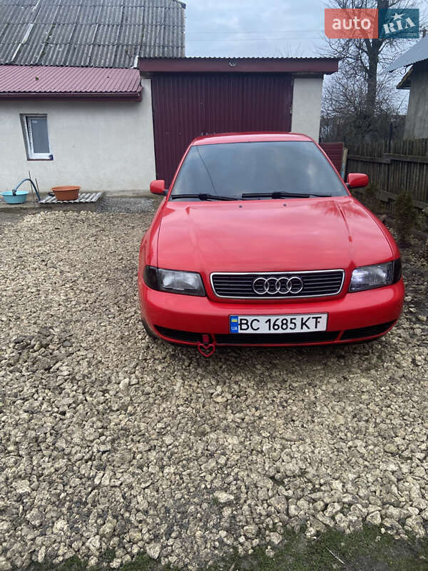 Седан Audi A4 1995 в Тернополі