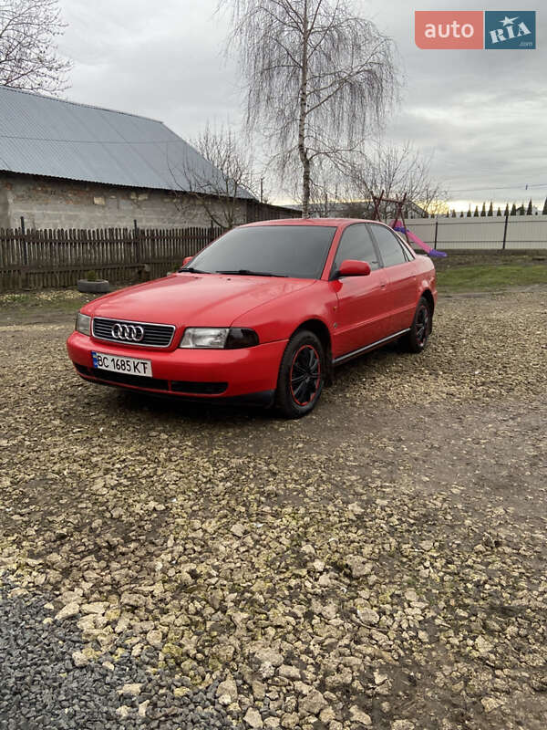 Седан Audi A4 1995 в Тернополі