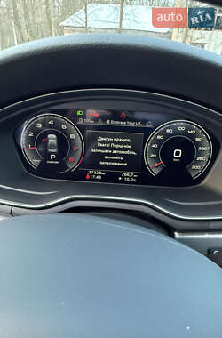 Седан Audi A4 2022 в Львове