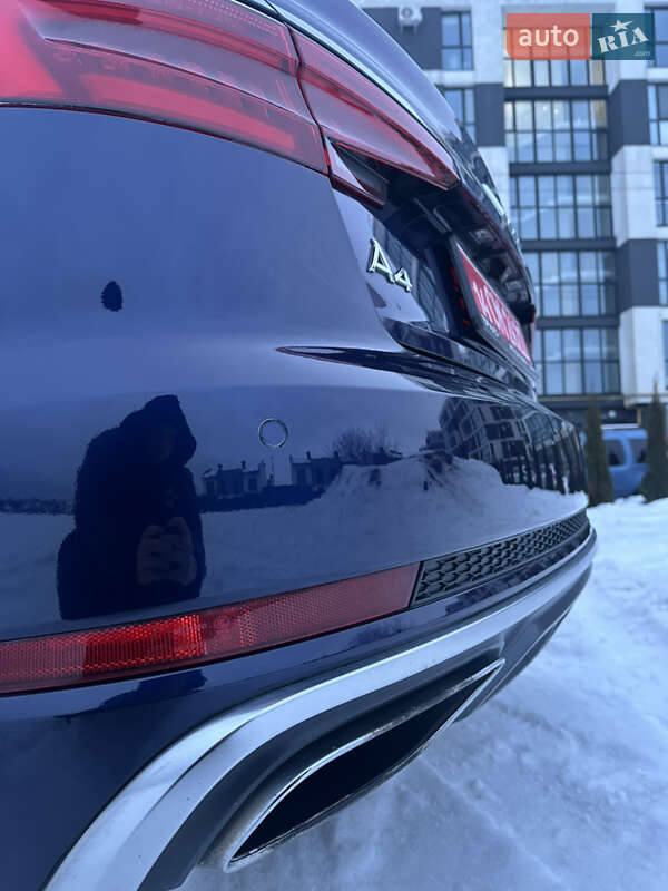 Седан Audi A4 2018 в Львові