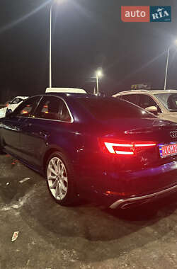 Седан Audi A4 2018 в Львові