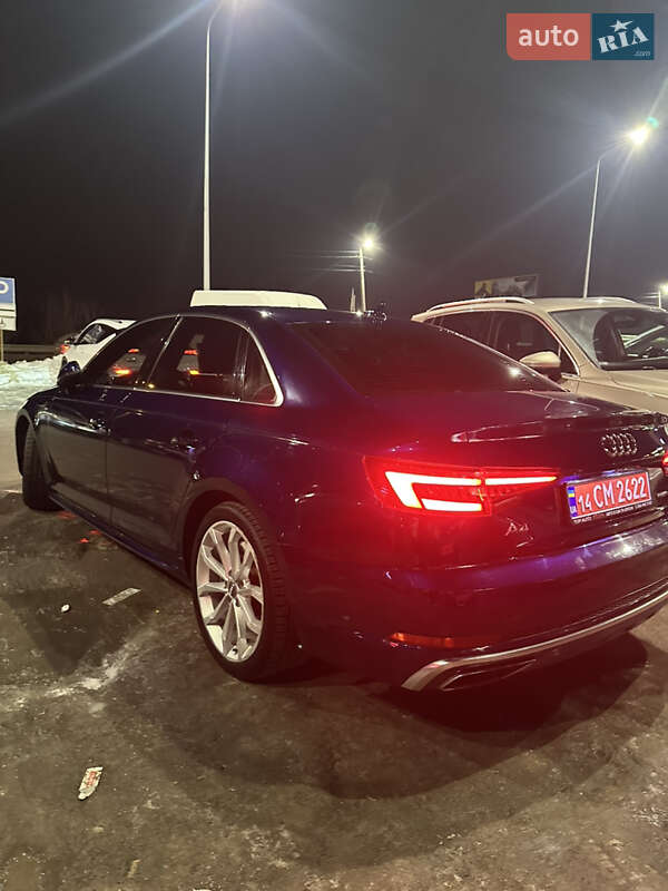 Седан Audi A4 2018 в Львові