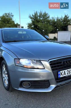 Седан Audi A4 2009 в Києві