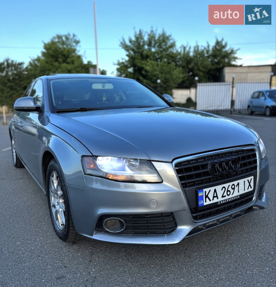 2010 Audi A4 - мініатюра 13