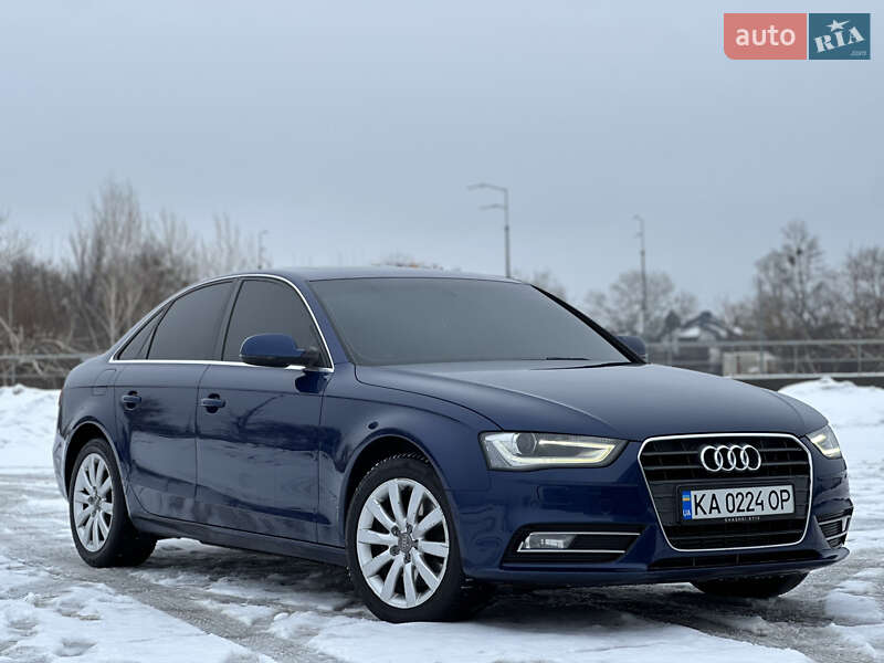 2013 Audi A4, VIN WAUBFAFL1DN041404:plate — фото 1 (autoria)