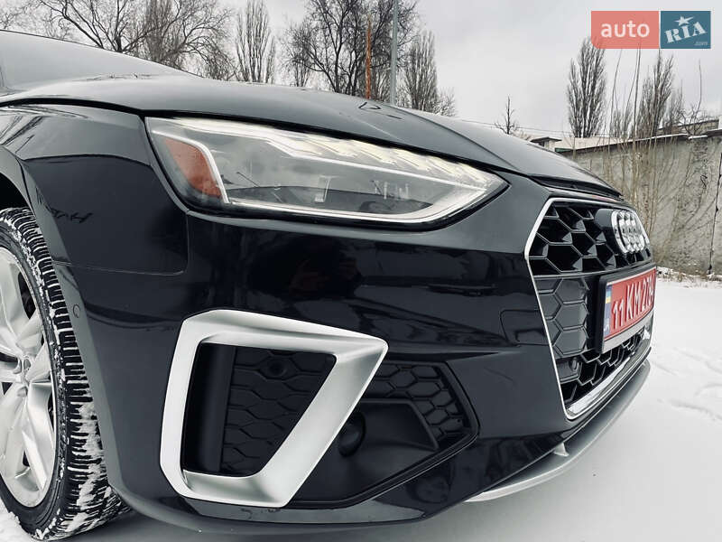 Седан Audi A4 2019 в Одесі