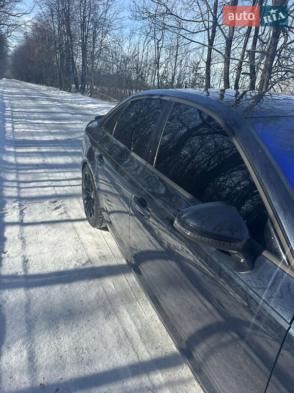Седан Audi A4 2016 в Крижополі