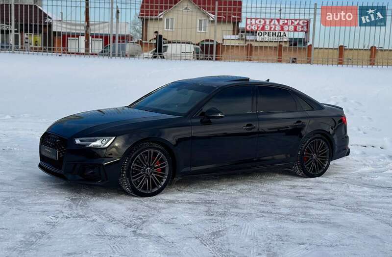 Седан Audi A4 2018 в Києві