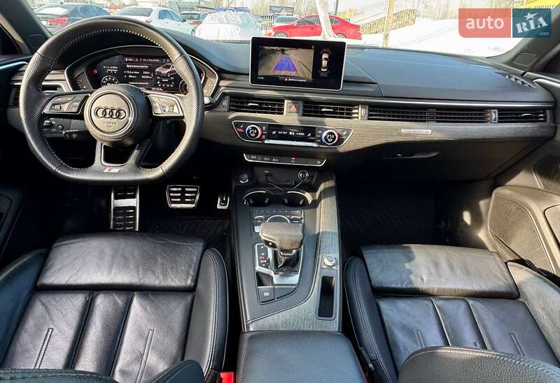 Седан Audi A4 2018 в Києві