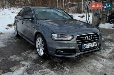 Седан Audi A4 2014 в Львове