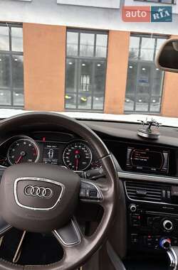 Седан Audi A4 2012 в Львове