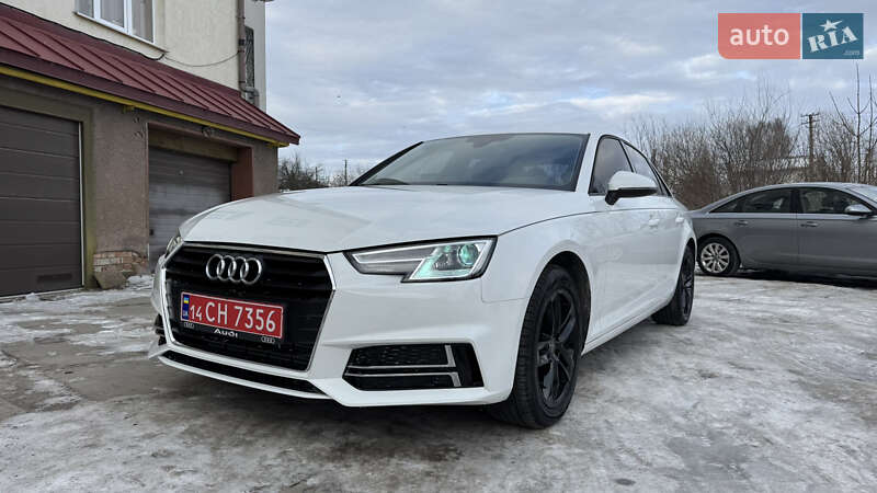 Седан Audi A4 2017 в Львові