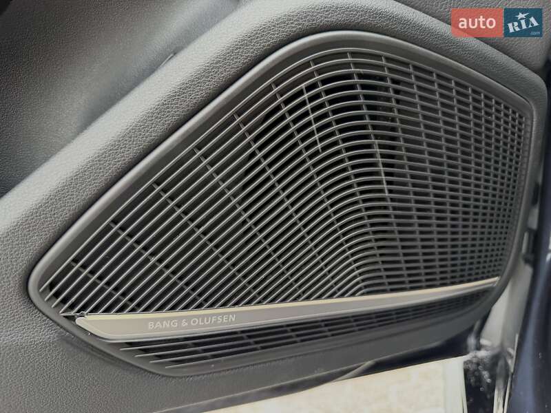 Седан Audi A4 2016 в Киеве