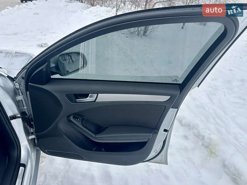 Універсал Audi A4 2011 в Бучі