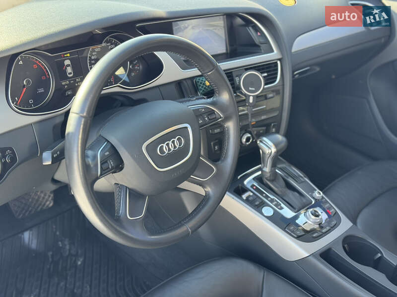 Седан Audi A4 2014 в Золотоноші