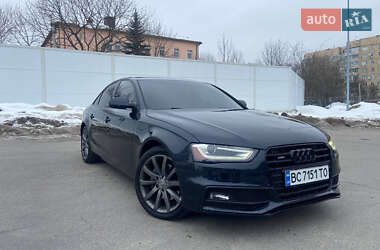 Седан Audi A4 2012 в Львові