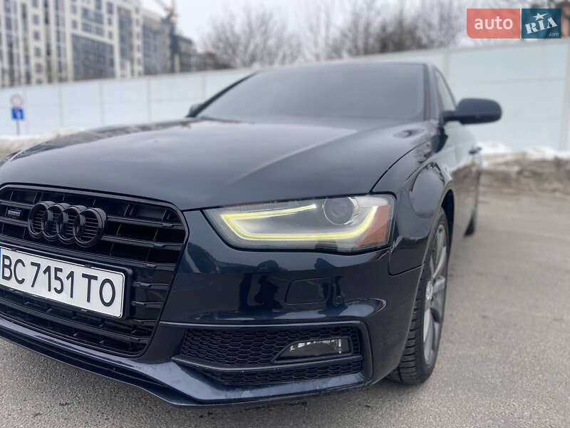 Седан Audi A4 2012 в Львові